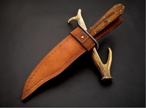 Juan Padillo Bowie, Spring steel Forged , Vintage Replica with Hard Wood Handle - Image 2